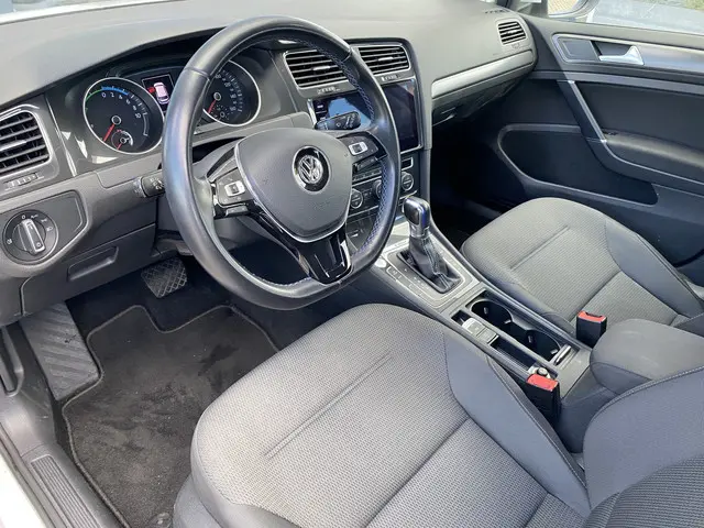 Volkswagen e-Golf e-Golf SOH 90% 2019 Elektrisch 11