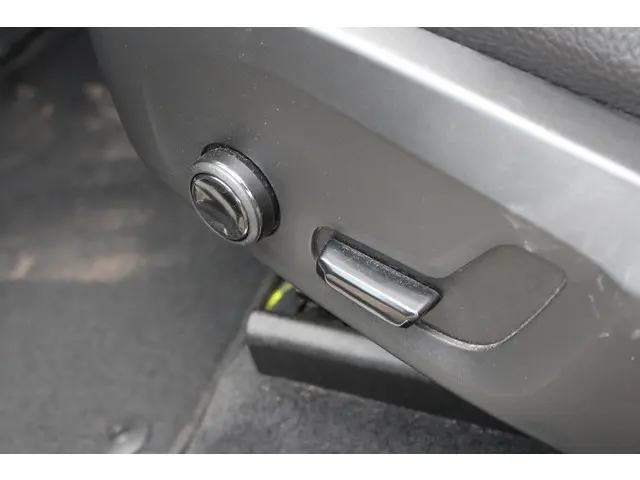 Volvo XC60 2.0 B5 Momentum Exclusive 2021 Benzine 12