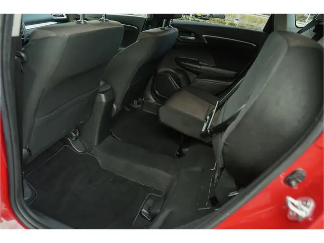 Honda Jazz 1.3i V-TEC ELEGANCE 2016 Benzine 32