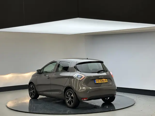 Renault ZOE Q90 Bose Quickcharge 41 kWh 2017 Elektrisch 2