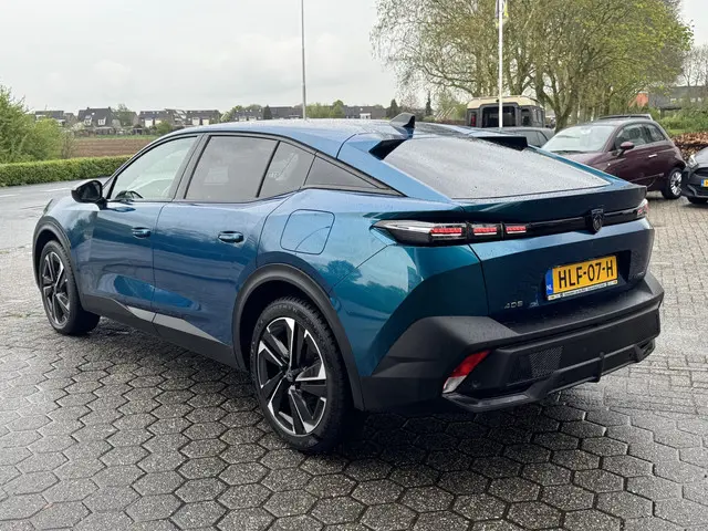 Peugeot 408 1.6 HYbrid GT 180 EAT8 2023 Hybride Benzine 5