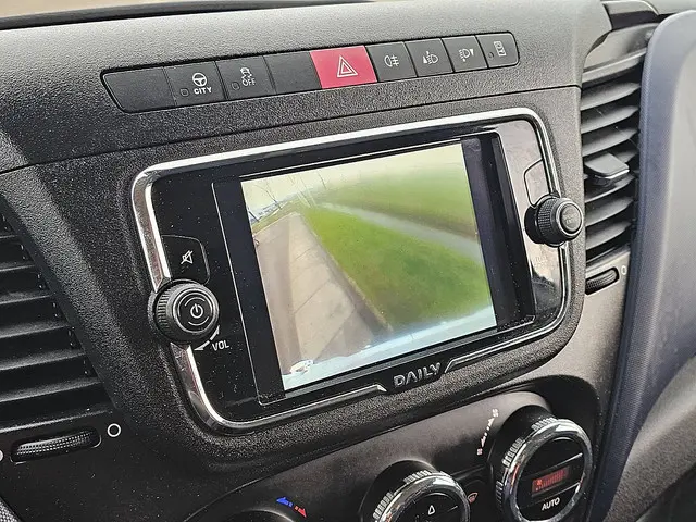 Iveco Daily 35C18 2020 Diesel 16