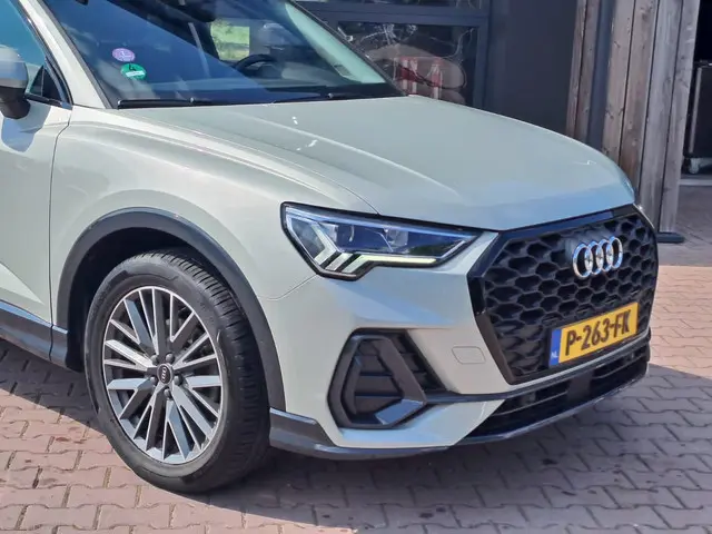 Audi Q3 Sportback 35 TFSI S Edition 2021 Hybride Benzine 6
