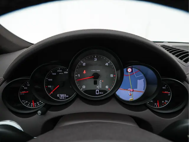 Porsche Cayenne 4.2 D S 2013 Diesel 17