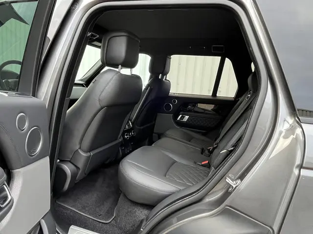 Land Rover Range Rover 4.4 SDV8 Vogue 2018 Diesel 28