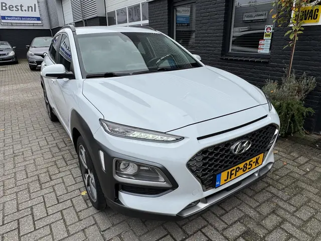 Hyundai Kona 3