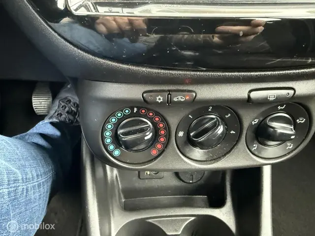 Opel Corsa 1.3 CDTI Business+ 2015 Diesel 9