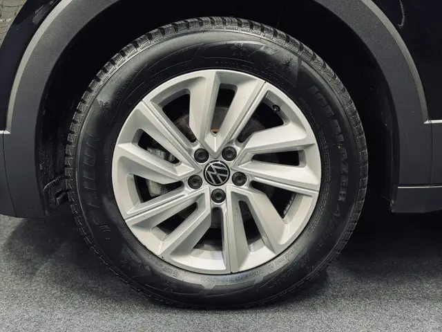 Volkswagen T-Cross 1.0 TSI Life DSG 2022 Benzine 9