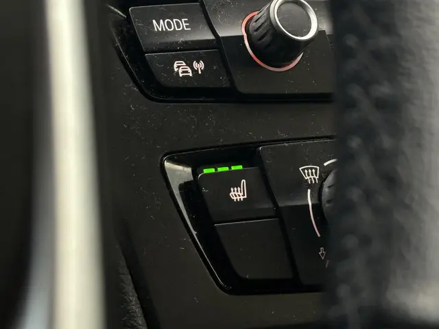 BMW 1 Serie 114i Business+ 2013 Benzine 17