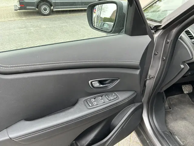 Renault Grand Scénic 1.3 TCe Intens 2019 Benzine 12