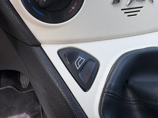 Ford Ka 1.2 Titanium X 2014 Benzine 14