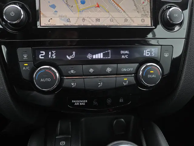 Nissan QASHQAI 1.3 DIG-T Premium Edition 2021 Benzine 12