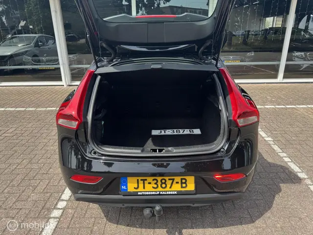 Volvo V40 2.0 T2 Summum 2016 Benzine 6