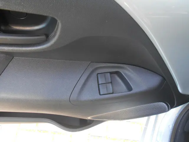 Peugeot 108 1.0 e-VTi Blue Lion 2017 Benzine 12