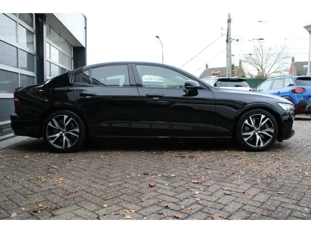 Volvo S60 2.0 B5 R-Design/pano/leer 2021 Hybride Benzine 6