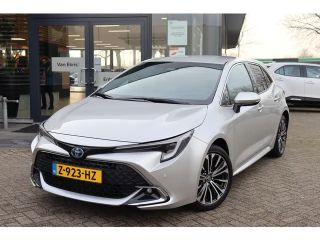 Toyota Corolla Hybrid 140 Dynamic 2024 Hybride Benzine 9