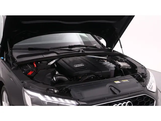 Audi A4 Avant 35 TFSI 150pk Competition 2021 Benzine 25