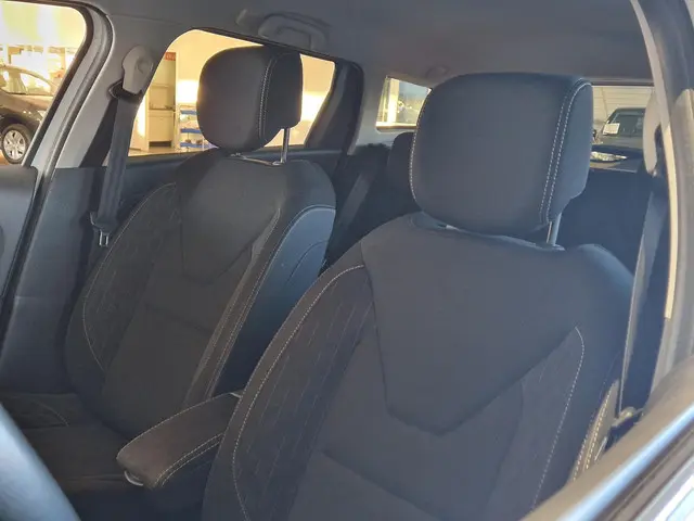 Renault Clio Estate 0.9 TCe Limited 2019 Benzine 11