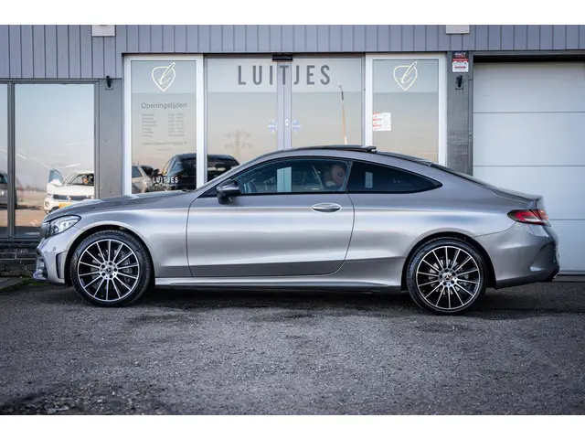 Mercedes-Benz C-Klasse Coupé 300 AMG 2019 Benzine 16