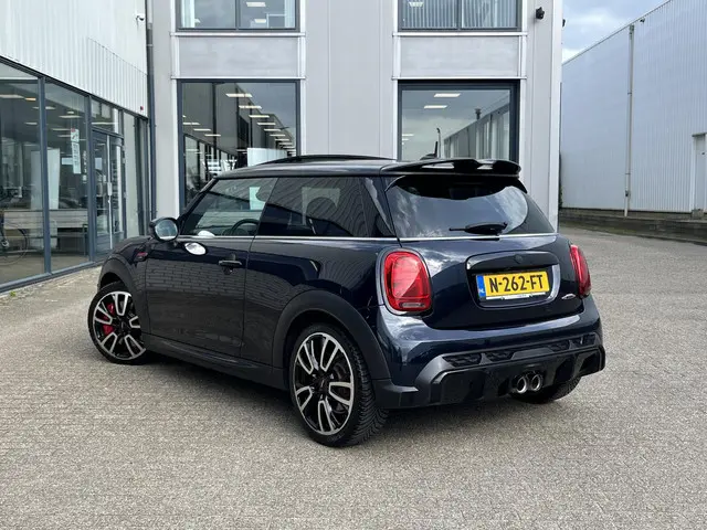 MINI Cooper Mini 2.0 John Works Essential 2021 Benzine 29