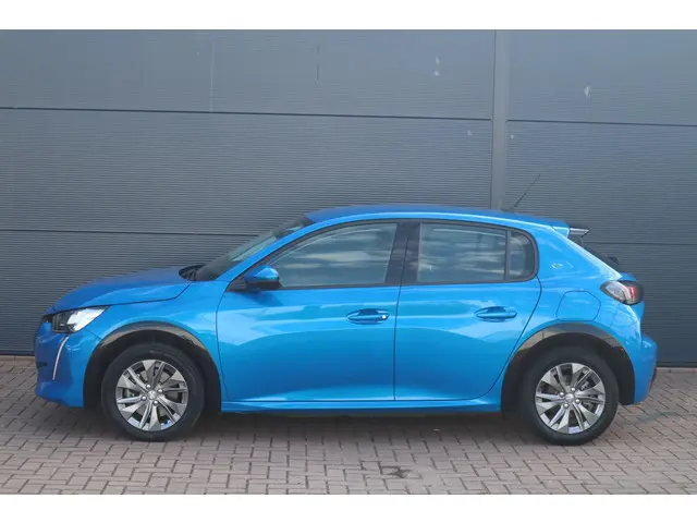 Peugeot e-208 2