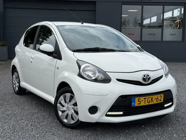 Toyota Aygo 1.0 VVT-i Access 2012 Benzine 4