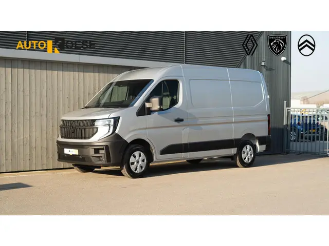 Renault Master T35 2.0 dCi 150 L2H2 Extra 2024 Diesel