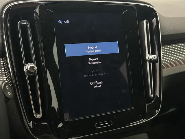 Volvo XC40 1.5 T4 Recharge R-Design 2021 Hybride Benzine 40