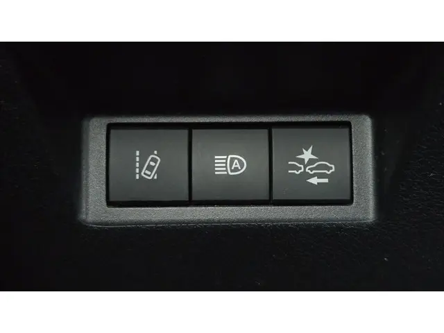 Toyota Yaris 1.5 Hybrid Splash 2018 Hybride Benzine 22