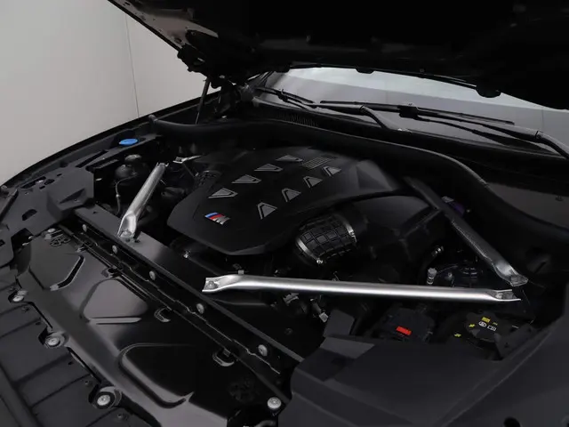 BMW X6 M60i xDrive 2025 Benzine 4