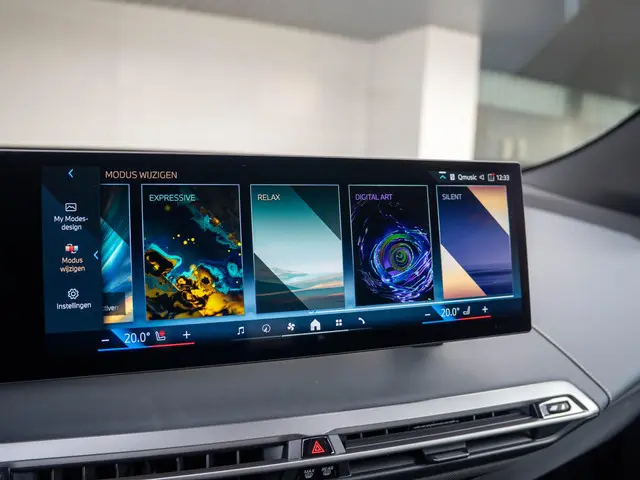 BMW iX xDrive45 2026 Elektrisch 32