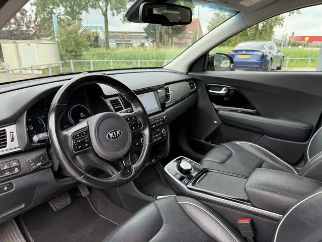 Kia e-Niro ExecutiveLine 64 kWh 2020 Elektrisch 10