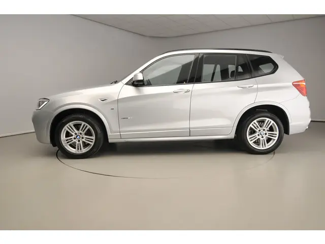 BMW X3 xDrive20i 2016 Benzine 2
