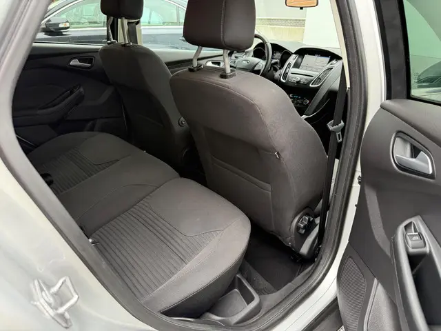 Ford Focus Wagon 1.0 Titanium | 2017 | 2017 Benzine 13