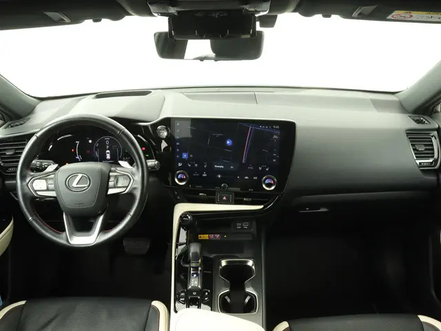 Lexus NX 450h+ Executive Limited 2022 Hybride Benzine 4