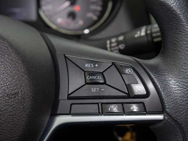 Nissan X-Trail 1.6 DIG-T Visia 2017 Benzine 24