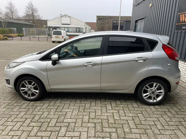 Ford Fiesta 1.25 2016 Benzine 6