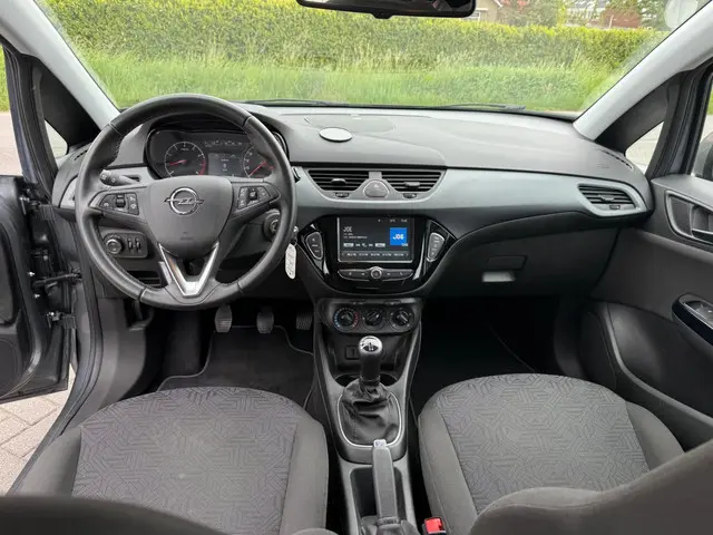 Opel Corsa 1.4 Favourite RIJKLAARPRIJS! 2018 Benzine 8