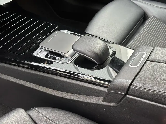 Mercedes-Benz A-Klasse 220 Advantage 2018 Benzine 37