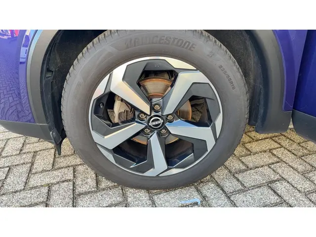 Nissan QASHQAI 1.3 MHEV N-Connecta 2023 Benzine 13