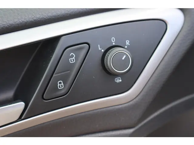 Volkswagen e-Golf e-Golf 2016 Elektrisch 16
