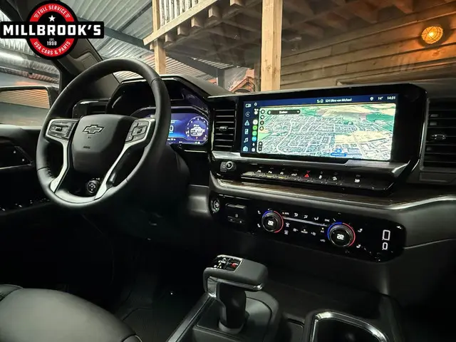 Chevrolet Silverado USA Trailboss, 2024 Benzine 19