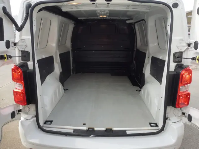 Citroën Jumpy 2.0 BlueHDI 120 M Driver 2019 Diesel 15