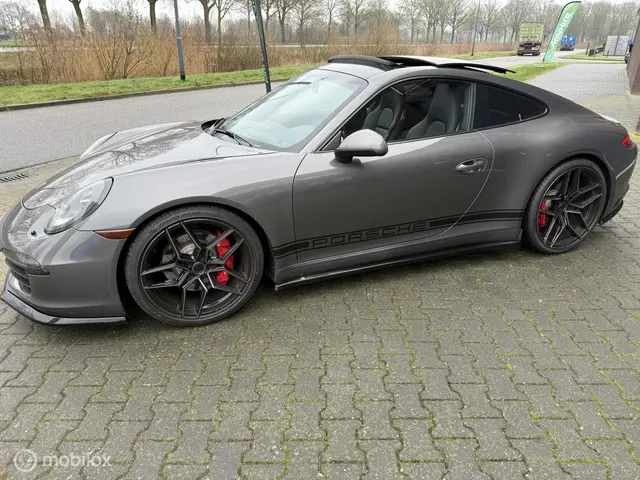 Porsche 911 3.8 Carrera S 2013 Benzine 13