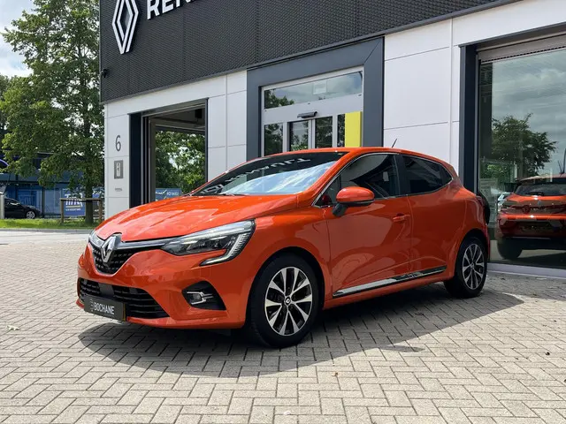 Renault Clio 1.0 TCe Intens 2021 Benzine 32