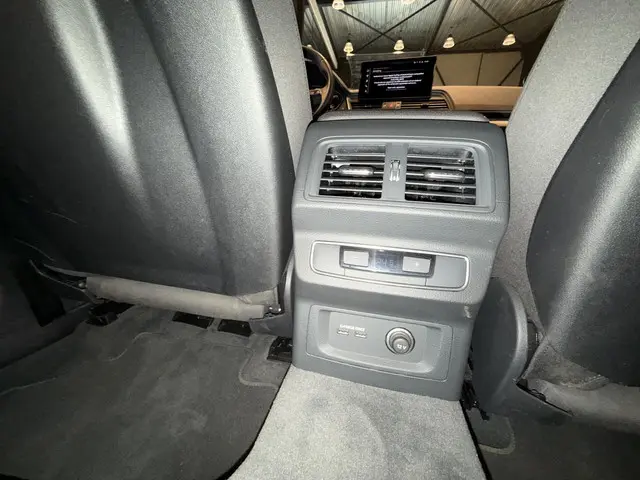 Audi Q5 50 TFSIe Advanced edition 2022 Hybride Benzine 22