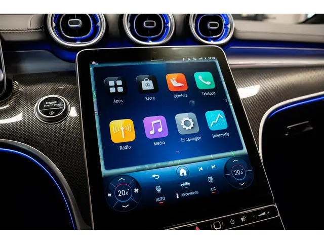 Mercedes-Benz CLE Cabriolet 200 AMG Line 2024 Benzine 12