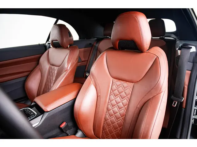 BMW 4 Serie Cabrio M440i High Executive 2023 Benzine 4