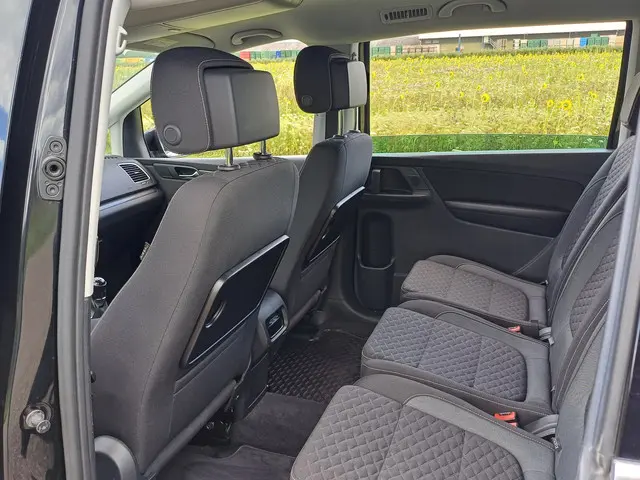 Volkswagen Sharan 1.4 TSI Exclusive JOIN 2019 Benzine 27