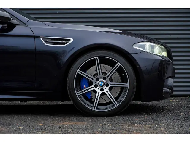 BMW M5 5-serie Competition Edition 2017 Benzine 10
